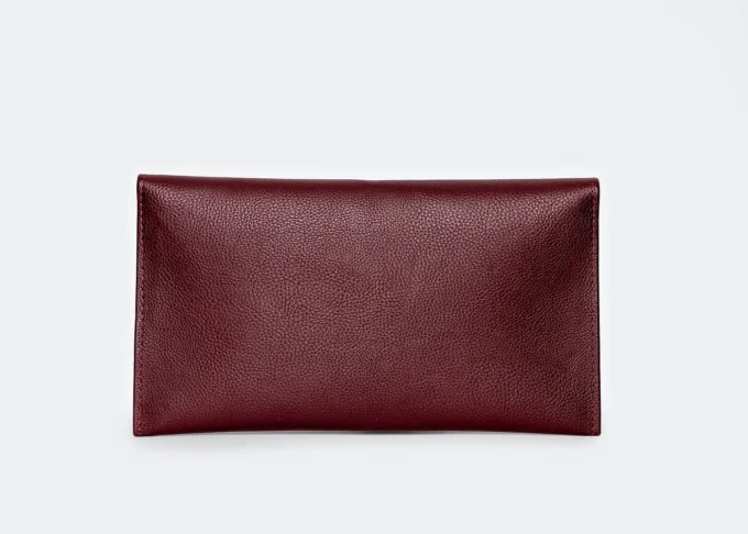 Bordowa kopertówka Bella Burgundy – idealna na wielkie wyjście - obrazek 6