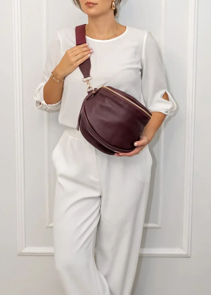 Stylowa torba nerka Lily Burgundy z naturalnej skóry - obrazek 3
