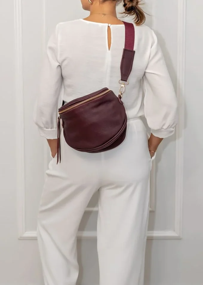 Stylowa torba nerka Lily Burgundy z naturalnej skóry - obrazek 6