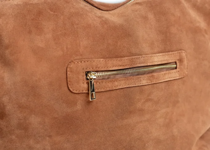 Zamszowa Shopperka do Eleganckich i Casualowych Stylizacji – Mila Ginger - obrazek 7